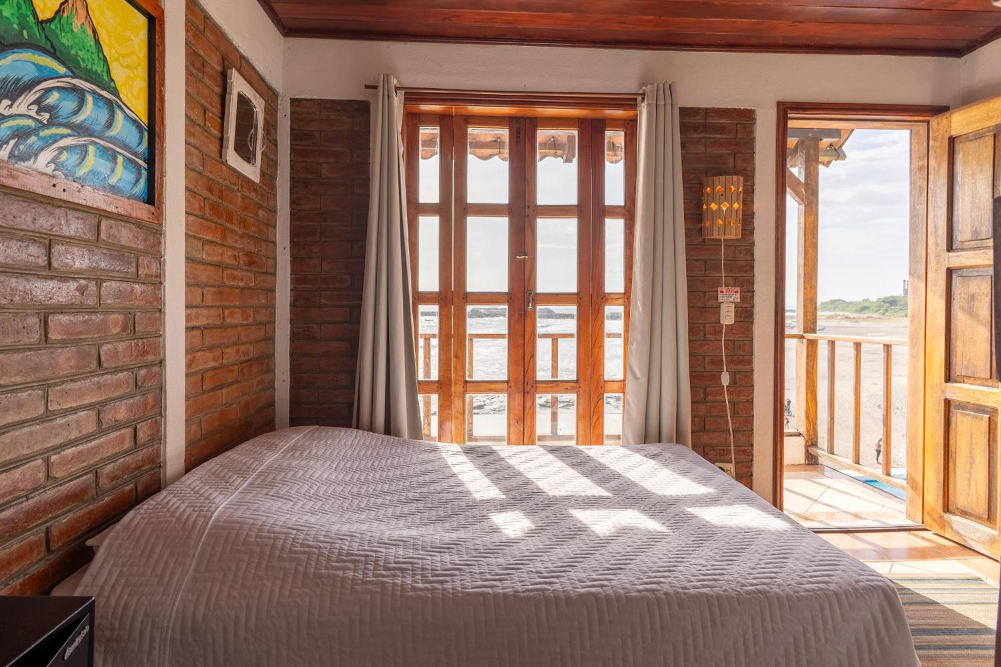 Miramar Surfcamp Villa Puerto Sandino Kültér fotó