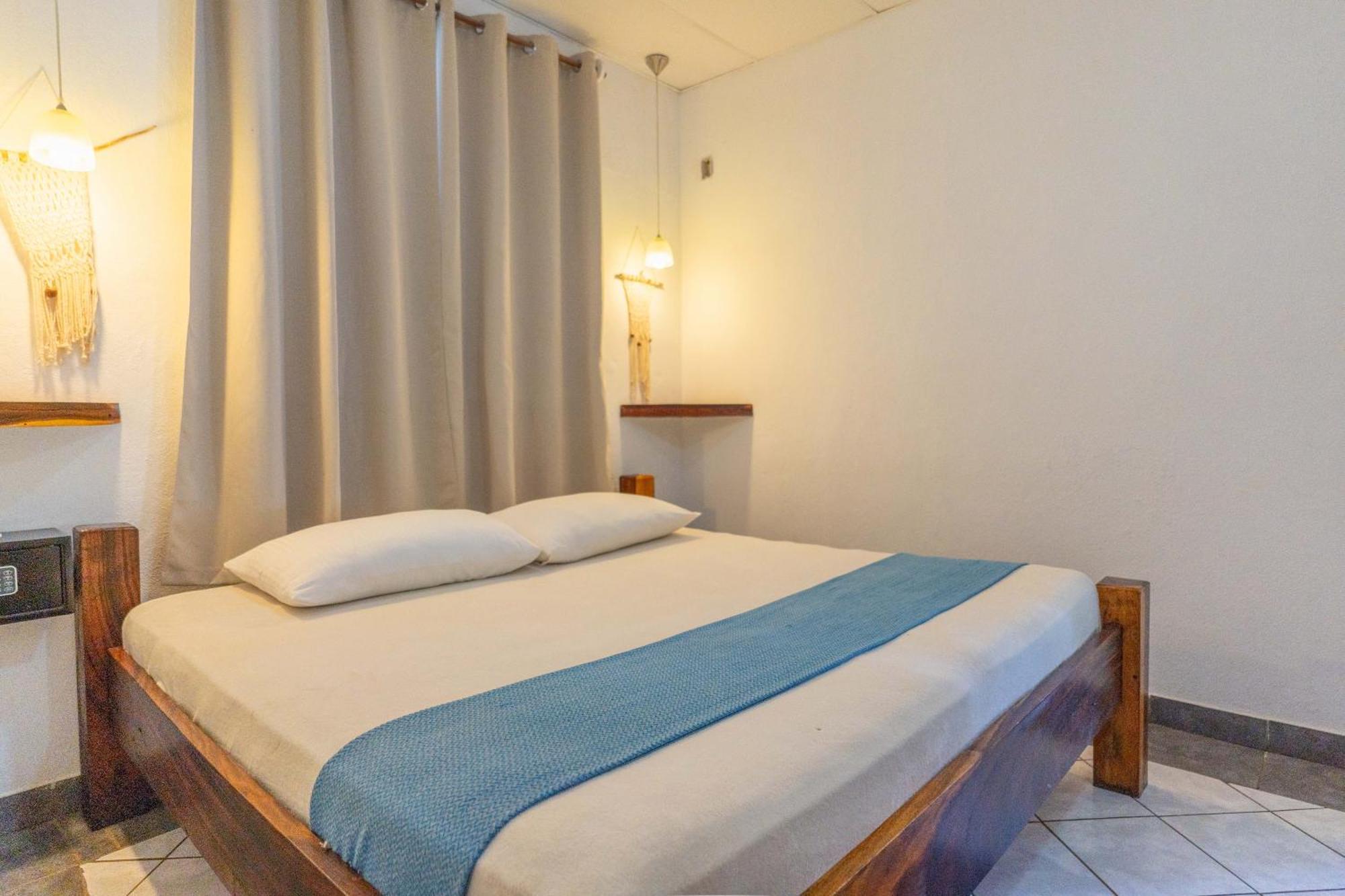 Miramar Surfcamp Villa Puerto Sandino Kültér fotó