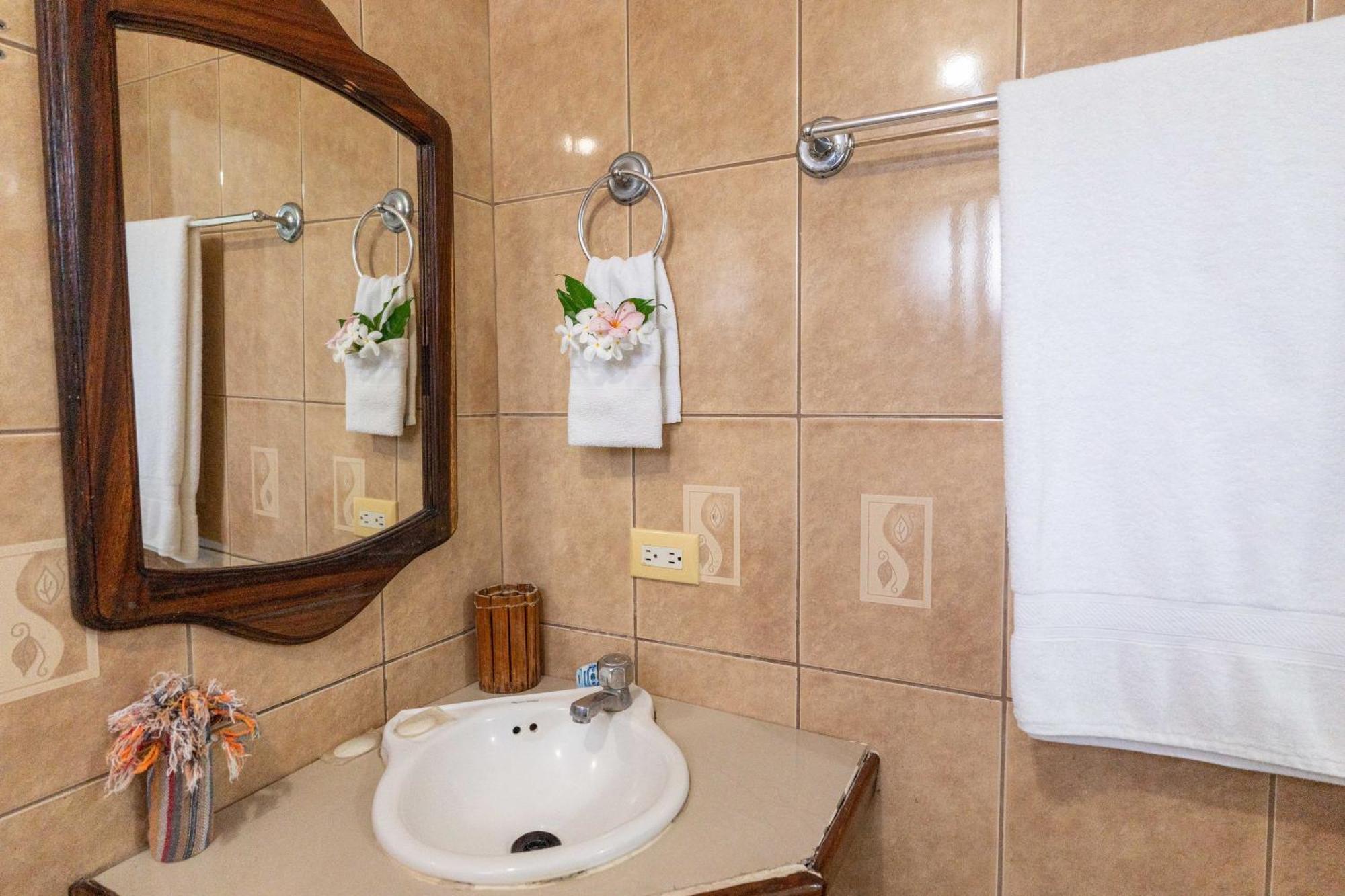 Miramar Surfcamp Villa Puerto Sandino Kültér fotó